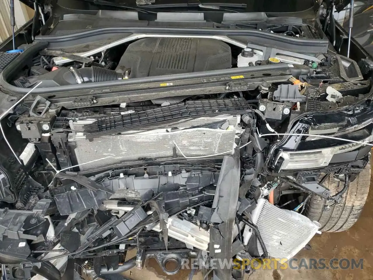 12 Photograph of a damaged car SALKP9E91RA211708 LAND ROVER RANGEROVER 2024
