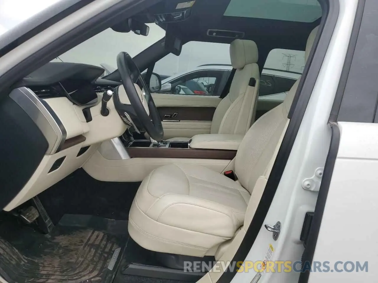 7 Photograph of a damaged car SALKP9FU1PA049711 LAND ROVER RANGEROVER 2024