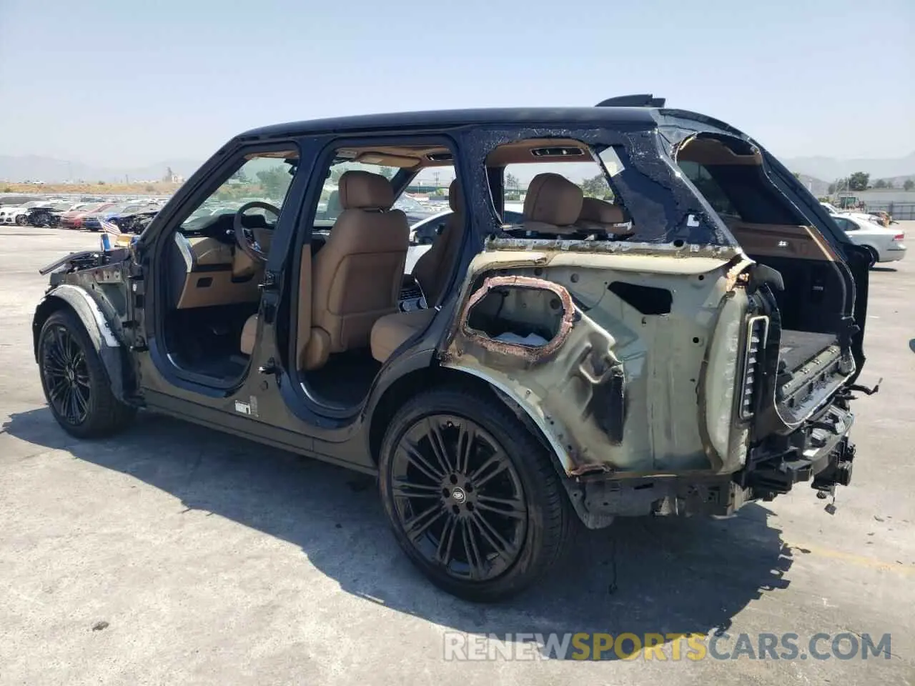 2 Photograph of a damaged car SALKP9FU7RA239662 LAND ROVER RANGEROVER 2024