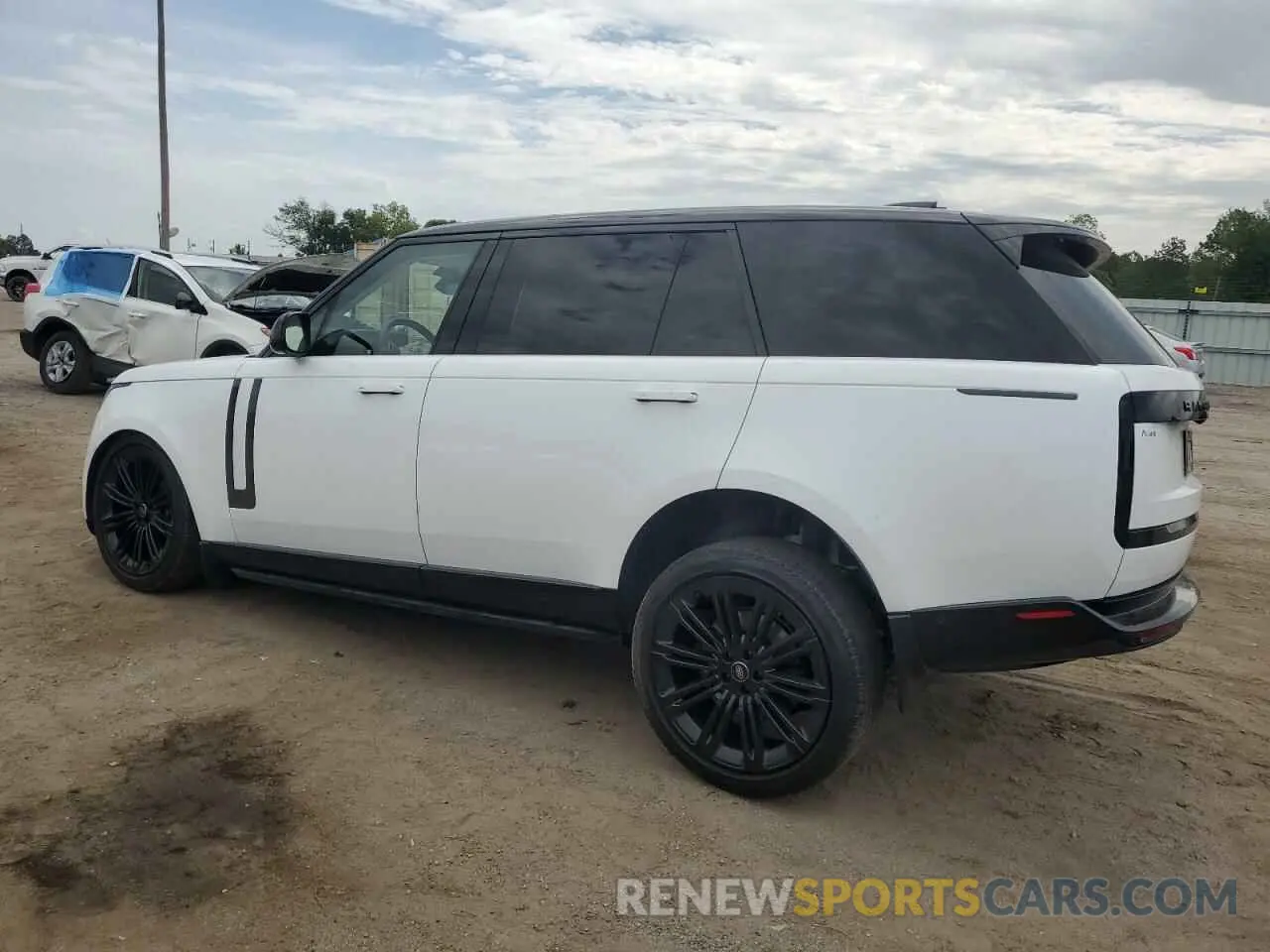 2 Photograph of a damaged car SALKPBFU4RA209767 LAND ROVER RANGEROVER 2024