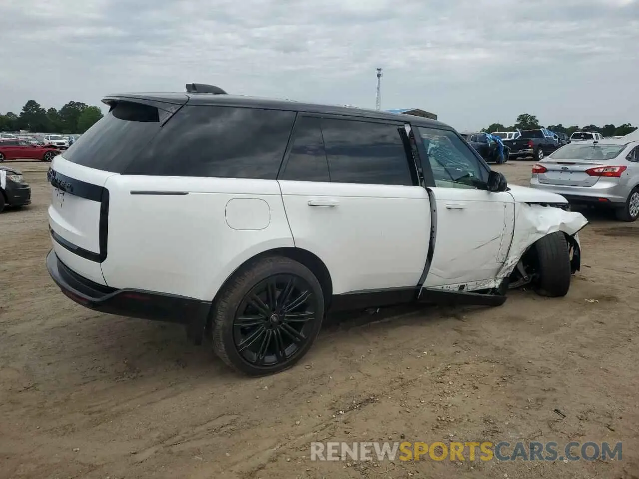 3 Photograph of a damaged car SALKPBFU4RA209767 LAND ROVER RANGEROVER 2024