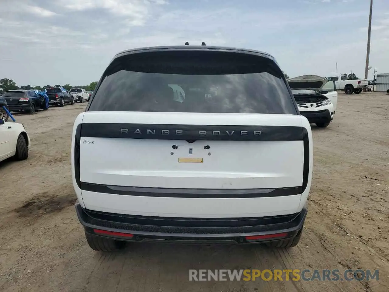 6 Photograph of a damaged car SALKPBFU4RA209767 LAND ROVER RANGEROVER 2024