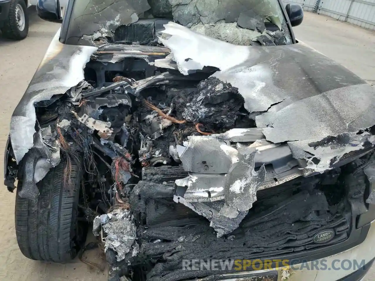 12 Photograph of a damaged car SALKPBFU7RA210167 LAND ROVER RANGEROVER 2024