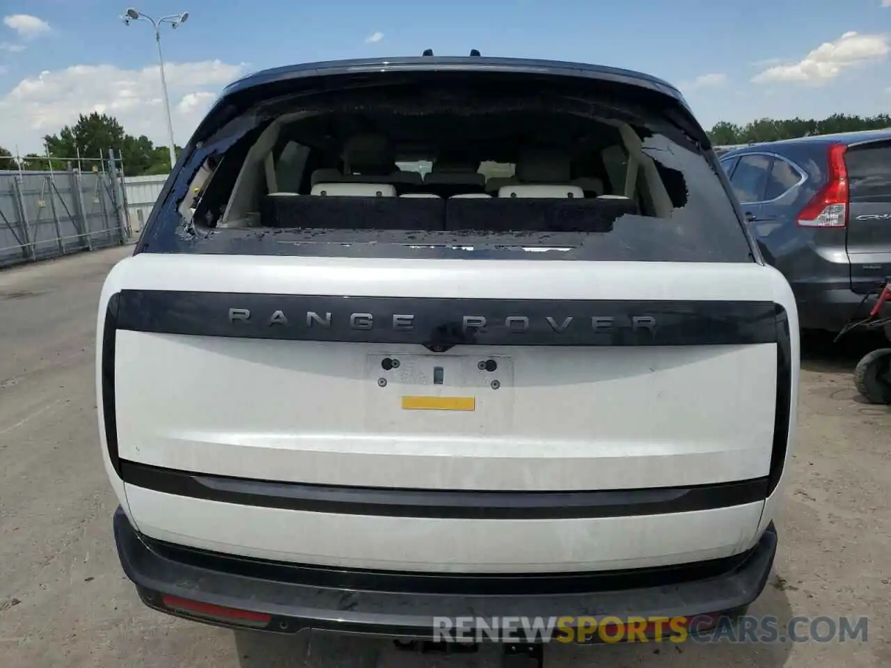 6 Photograph of a damaged car SALKPBFU7RA210167 LAND ROVER RANGEROVER 2024