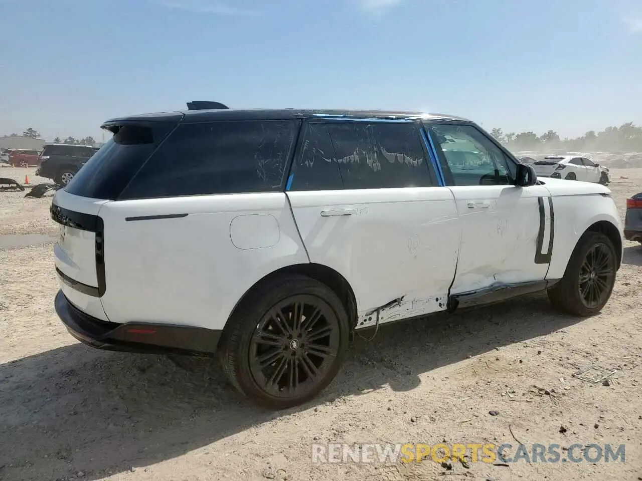 3 Photograph of a damaged car SALKPBFUXRA200006 LAND ROVER RANGEROVER 2024