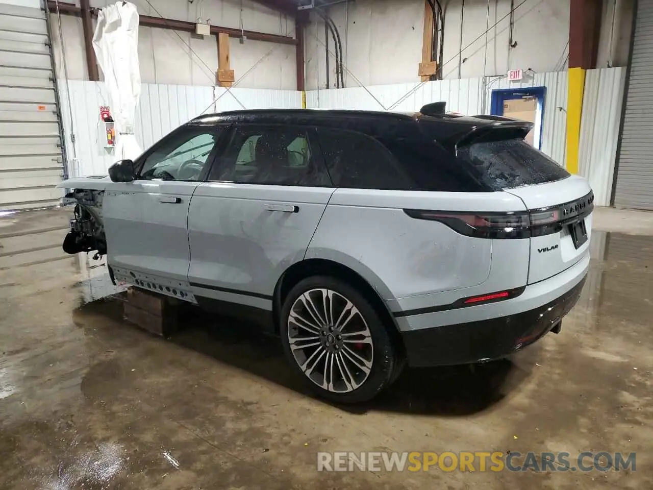 2 Photograph of a damaged car SALYL2EX3RA389888 LAND ROVER RANGEROVER 2024