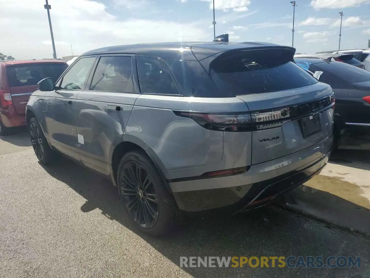 2 Photograph of a damaged car SALYL2EX7RA372768 LAND ROVER RANGEROVER 2024