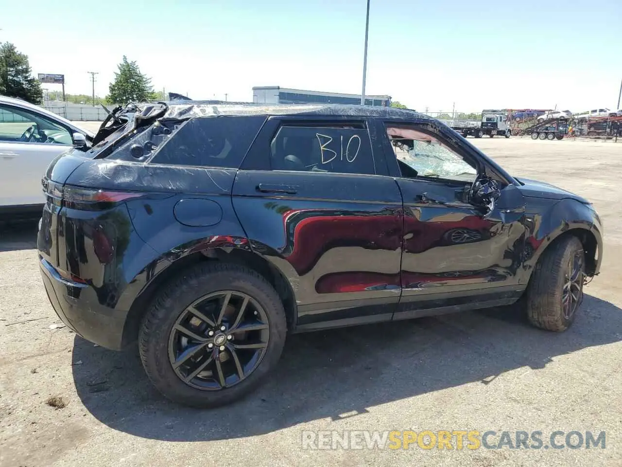 3 Photograph of a damaged car SALZJ2FX8RH261632 LAND ROVER RANGEROVER 2024