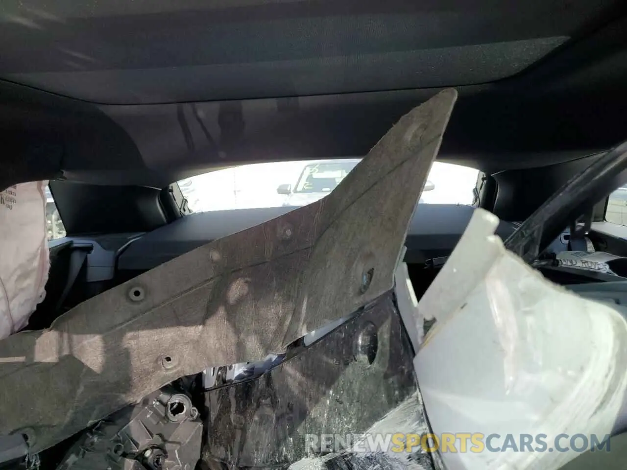 10 Photograph of a damaged car SALZL2FX7RH237090 LAND ROVER RANGEROVER 2024