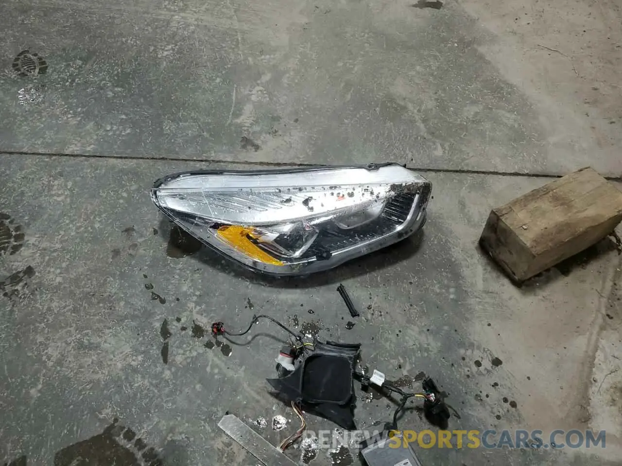 13 Photograph of a damaged car SAL119E90SA424958 LAND ROVER RANGEROVER 2025