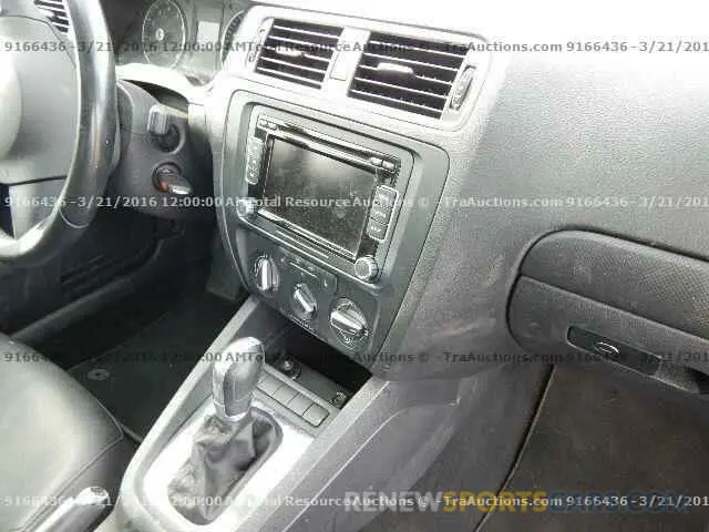 9 Photograph of a damaged car SAL1L9FU9SA440511 LAND ROVER RANGEROVER 2025