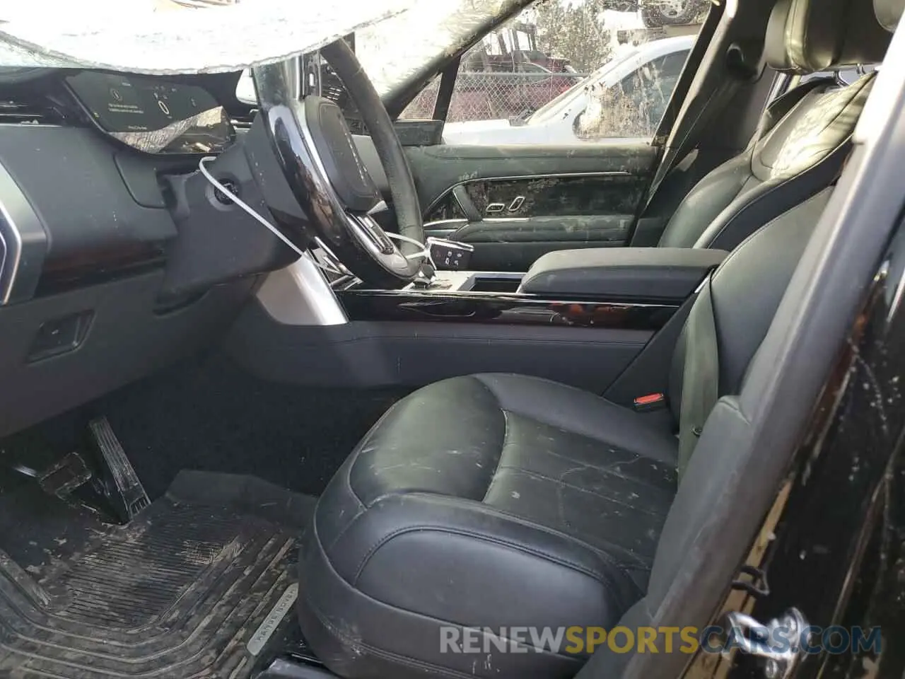 7 Photograph of a damaged car SALK19E94SA257704 LAND ROVER RANGEROVER 2025