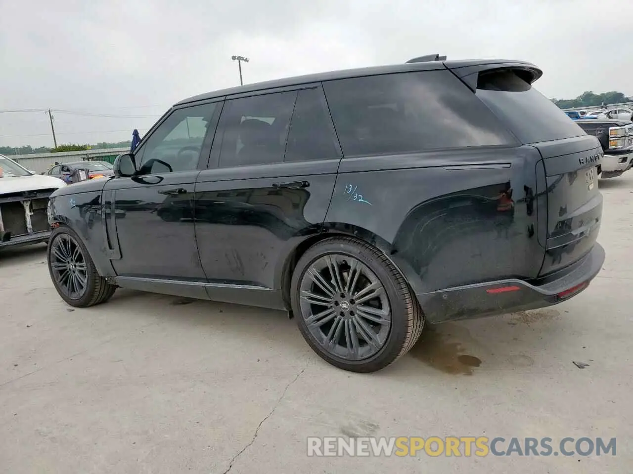 2 Photograph of a damaged car SALKP9E95SA294694 LAND ROVER RANGEROVER 2025