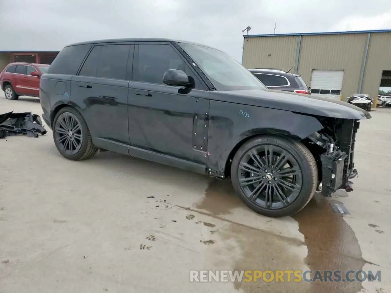 4 Photograph of a damaged car SALKP9E95SA294694 LAND ROVER RANGEROVER 2025