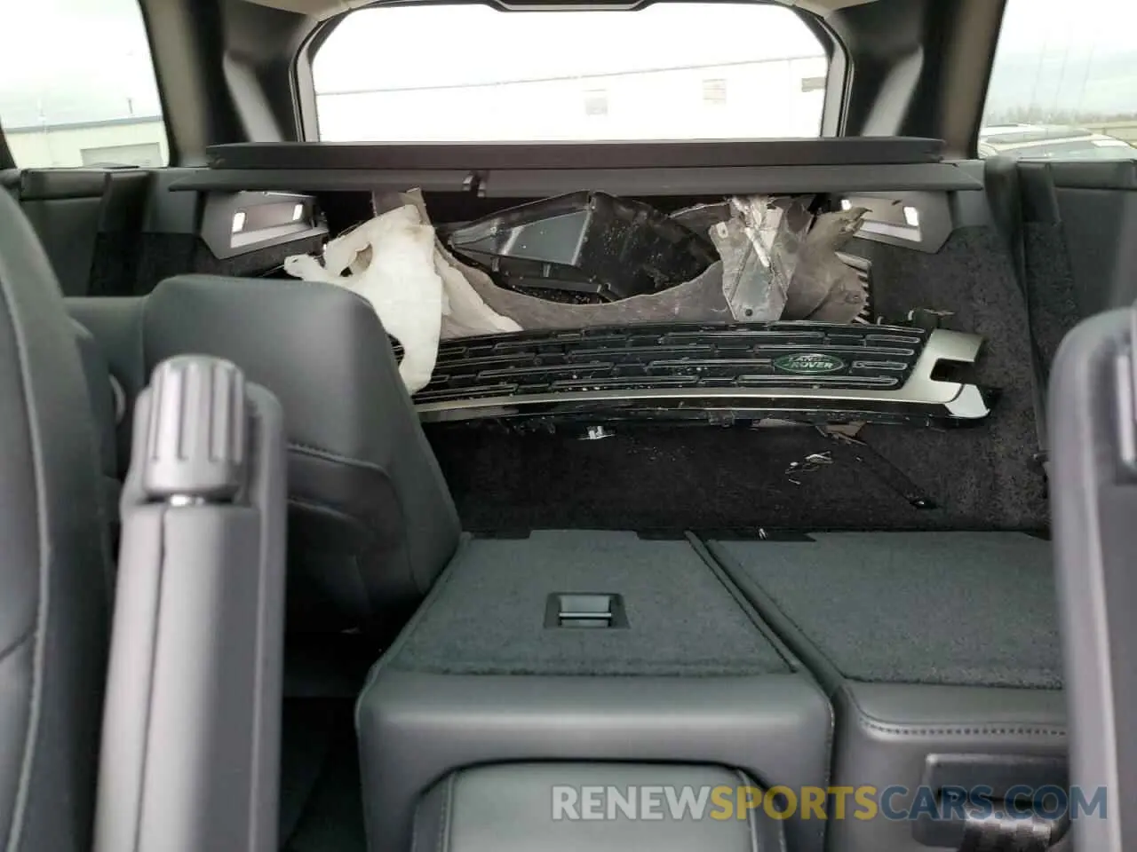 10 Photograph of a damaged car SALKP9FU3SA280652 LAND ROVER RANGEROVER 2025