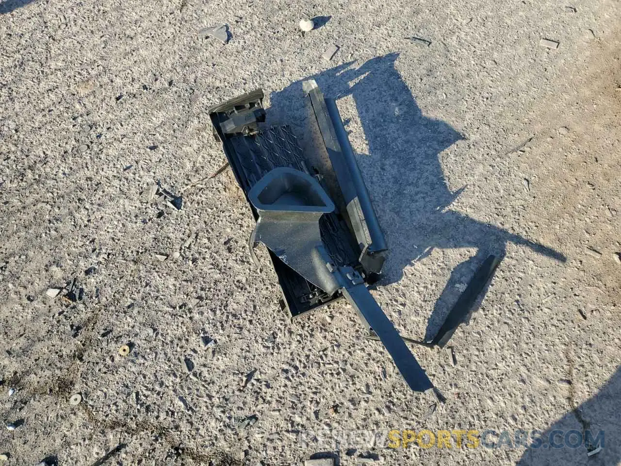 13 Photograph of a damaged car SALYL2EX0SA397999 LAND ROVER RANGEROVER 2025