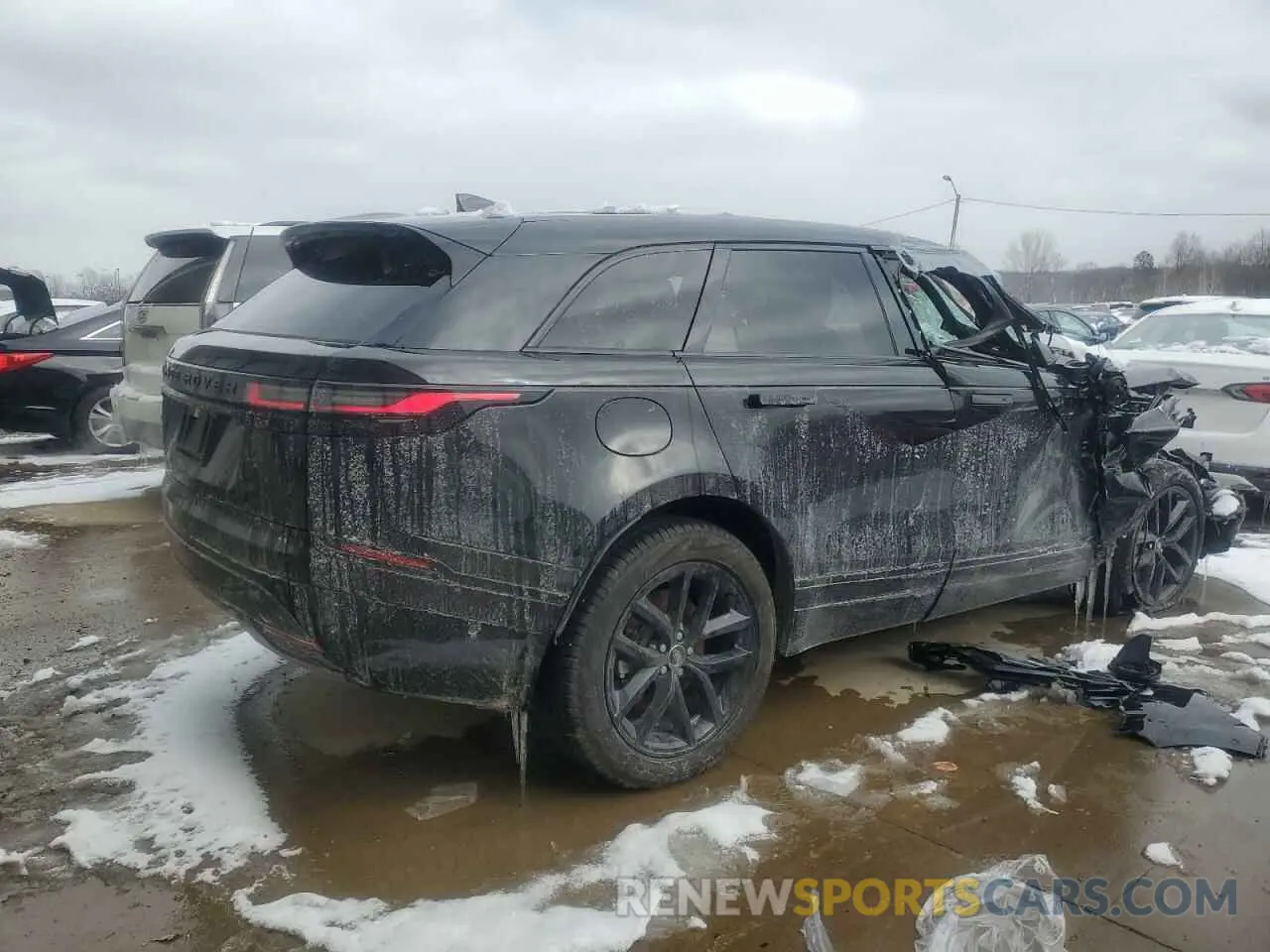 3 Photograph of a damaged car SALYL2EX2SA394053 LAND ROVER RANGEROVER 2025