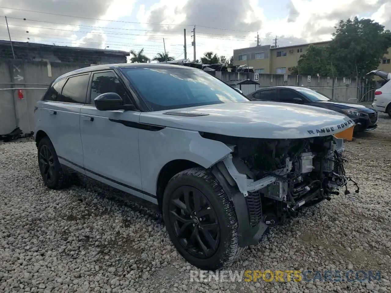 4 Photograph of a damaged car SALYL2EX3SA398872 LAND ROVER RANGEROVER 2025