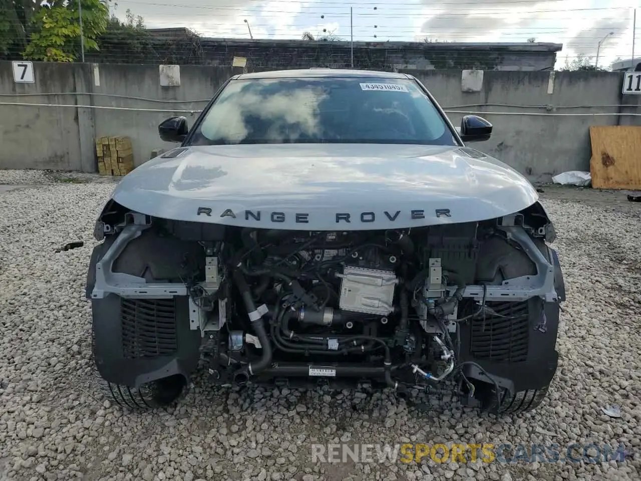 5 Photograph of a damaged car SALYL2EX3SA398872 LAND ROVER RANGEROVER 2025