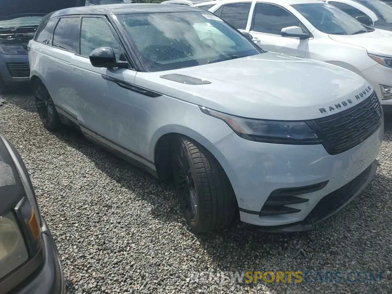 4 Photograph of a damaged car SALYL2EX9SA393675 LAND ROVER RANGEROVER 2025