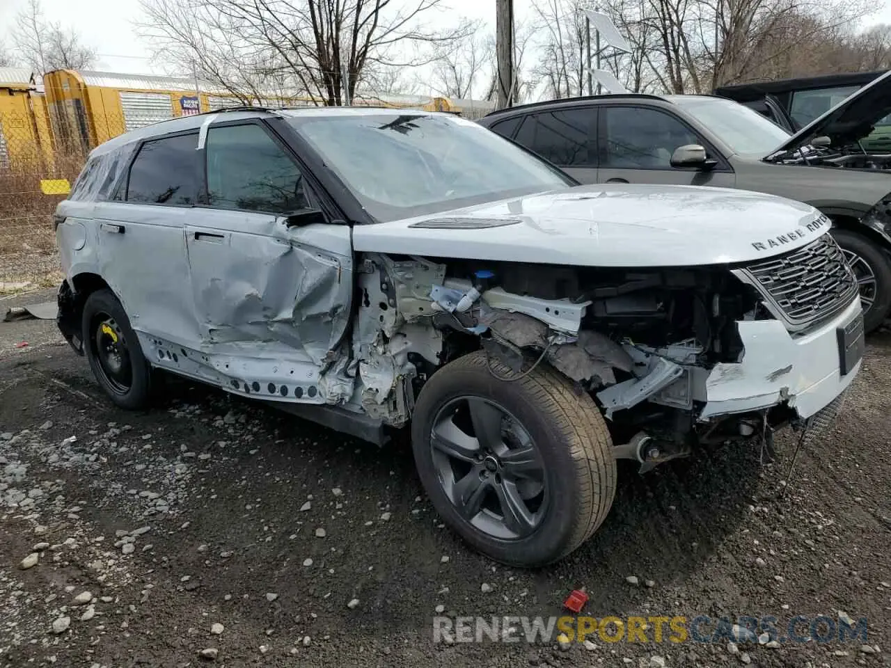 4 Photograph of a damaged car SALYL2EX9SA809949 LAND ROVER RANGEROVER 2025