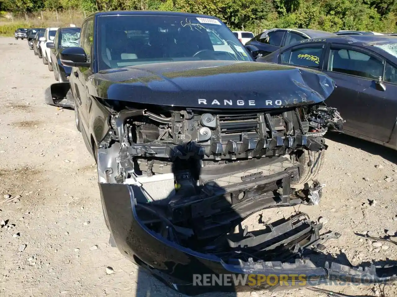 9 Photograph of a damaged car SALWR2RU2KA875782 LAND ROVER ROVERSPORT 2019