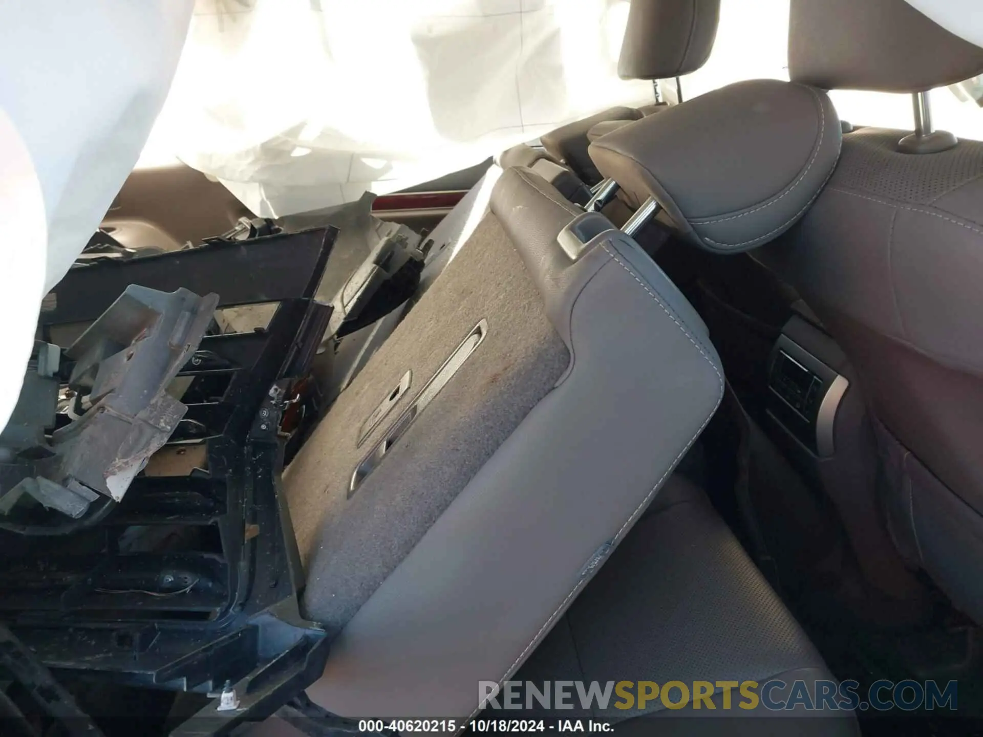 8 Photograph of a damaged car JTJBM7FX4K5217354 LEXUS 460 2019