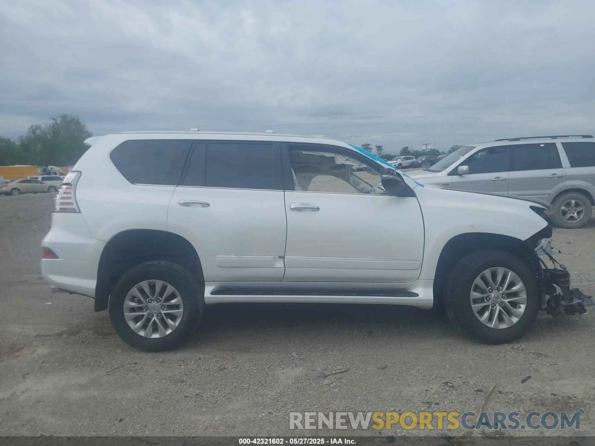 12 Photograph of a damaged car JTJBM7FX4K5240178 LEXUS 460 2019