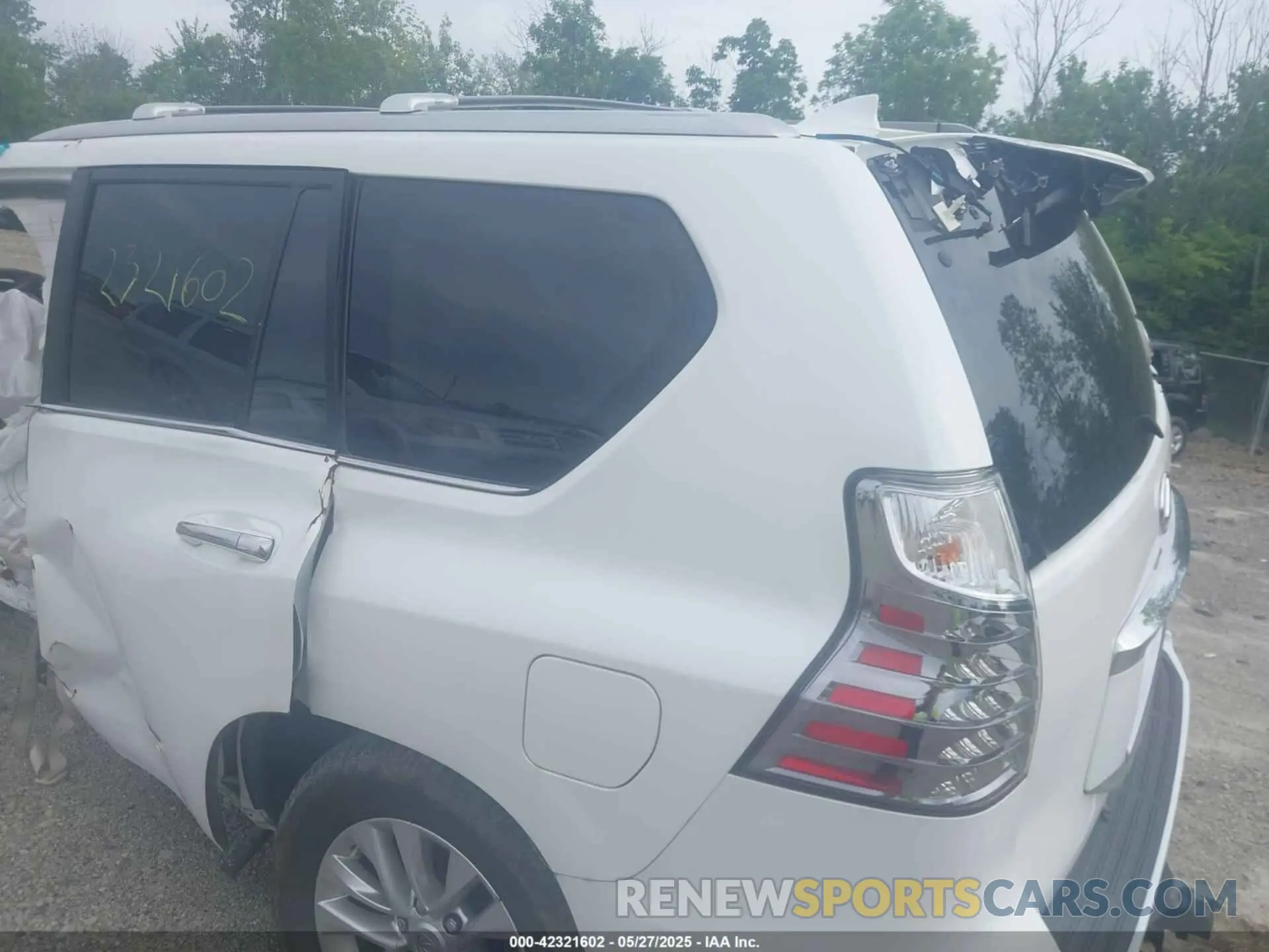 20 Photograph of a damaged car JTJBM7FX4K5240178 LEXUS 460 2019