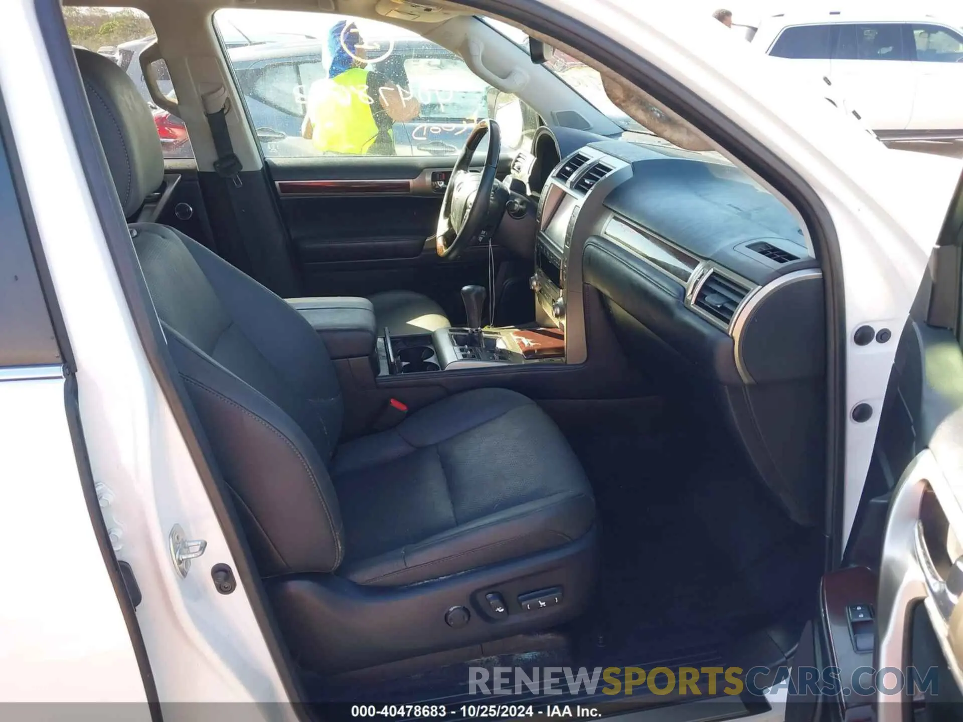 5 Photograph of a damaged car JTJJM7FX3K5234822 LEXUS 460 2019