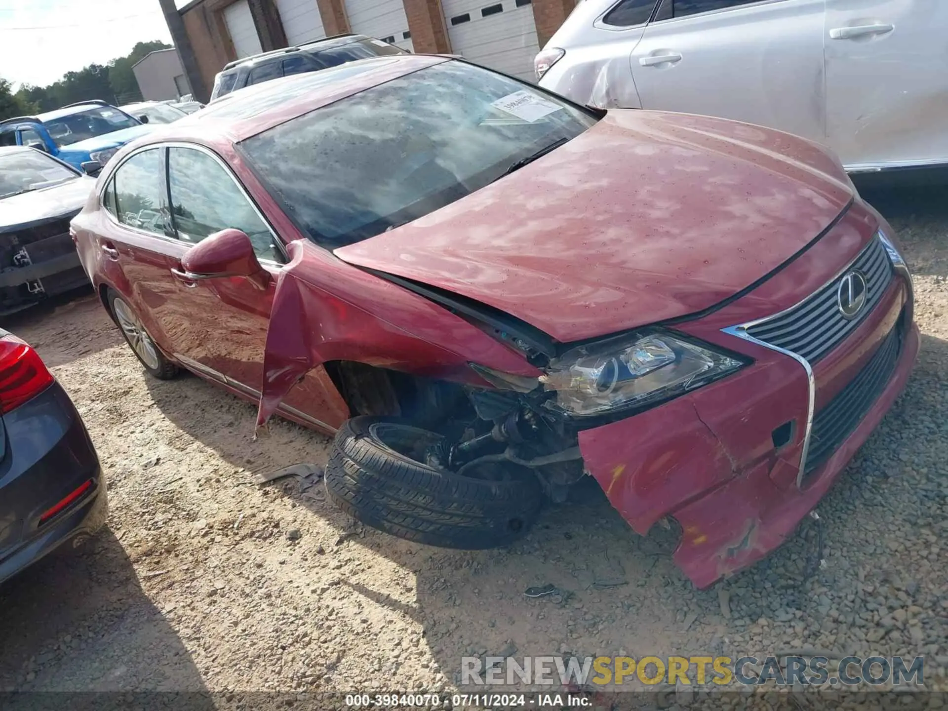 1 Photograph of a damaged car JTHBK1GG0E2146162 LEXUS ES 2014