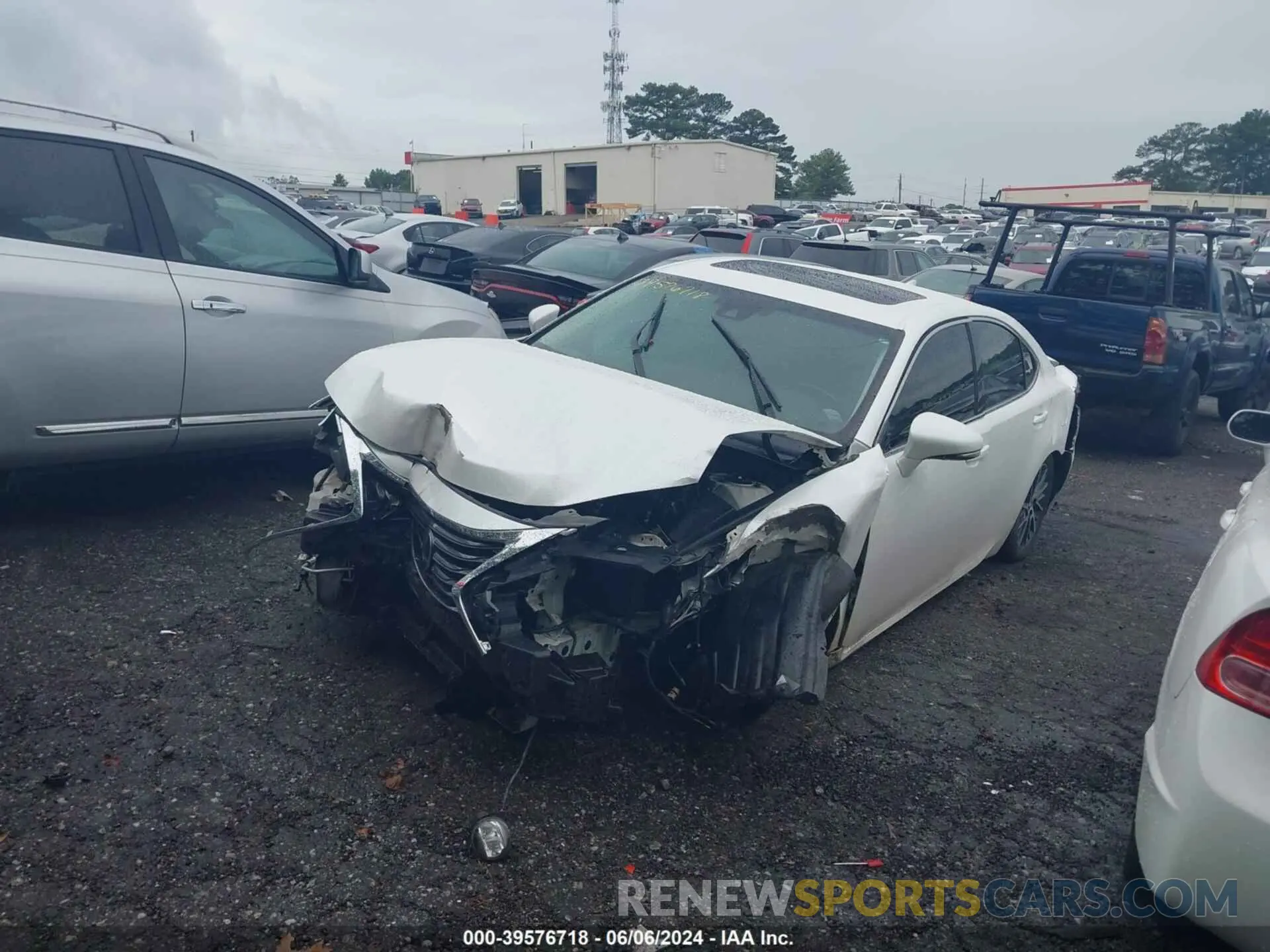 2 Photograph of a damaged car 58ABK1GG6HU078934 LEXUS ES 2017