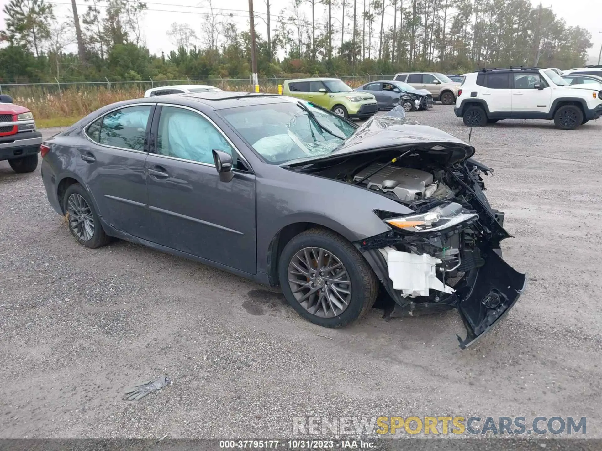 1 Photograph of a damaged car 58ABK1GG3JU099715 LEXUS ES 2018