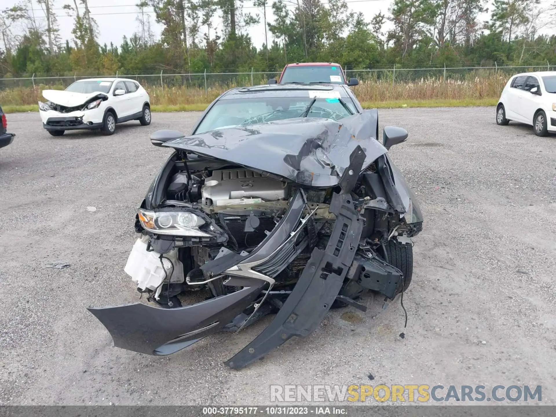 11 Photograph of a damaged car 58ABK1GG3JU099715 LEXUS ES 2018