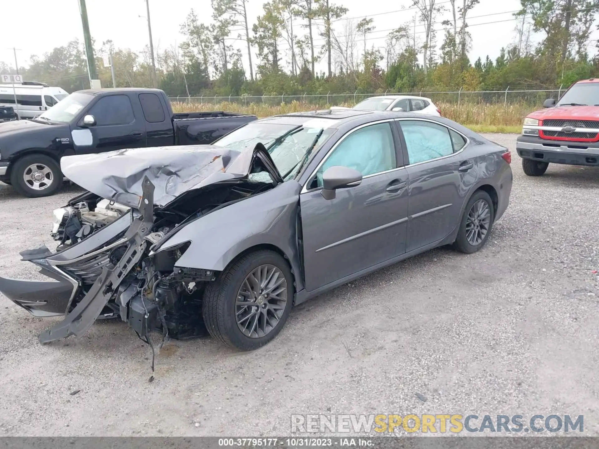 2 Photograph of a damaged car 58ABK1GG3JU099715 LEXUS ES 2018