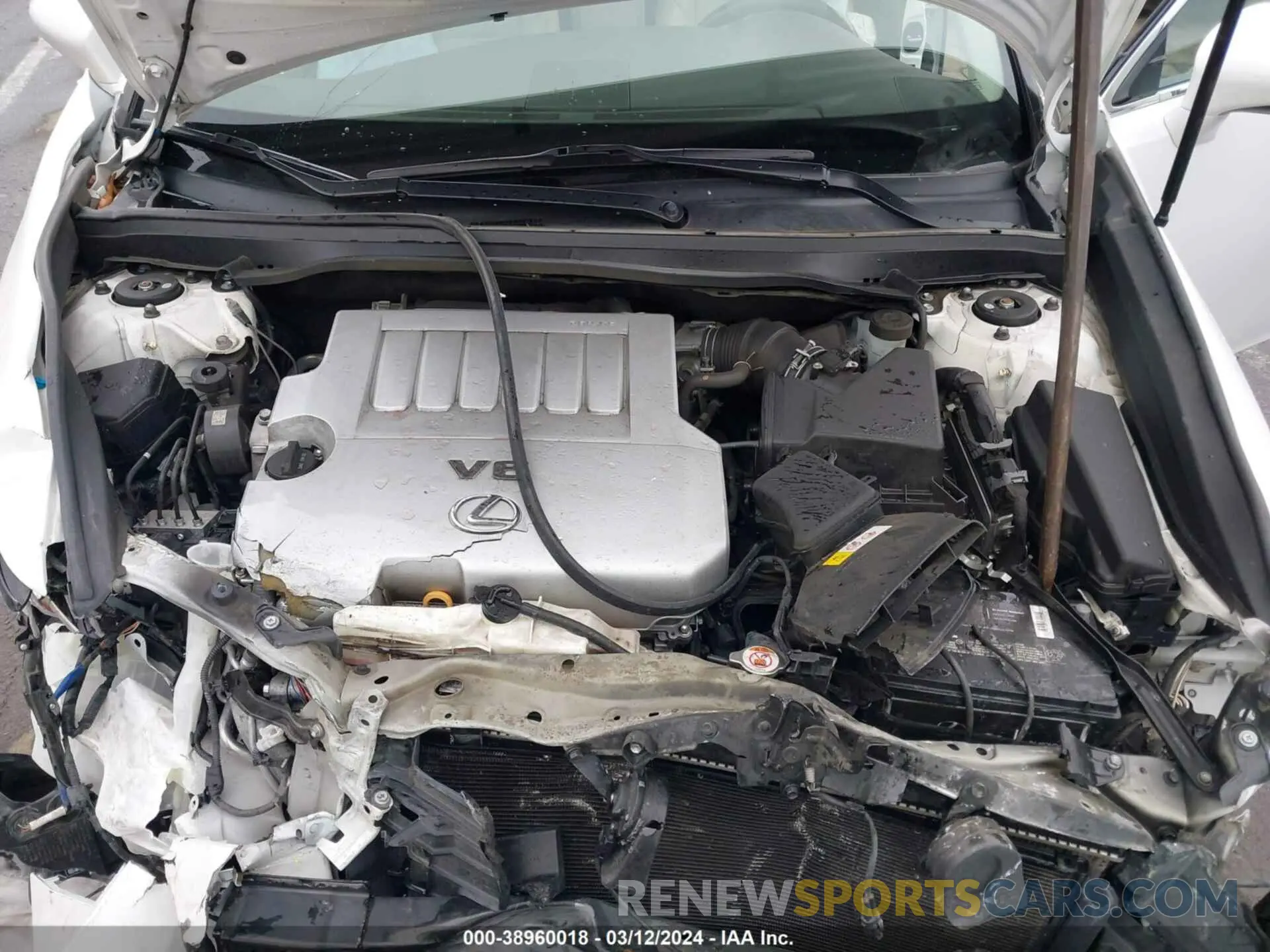10 Photograph of a damaged car 58ABK1GG9JU105842 LEXUS ES 2018