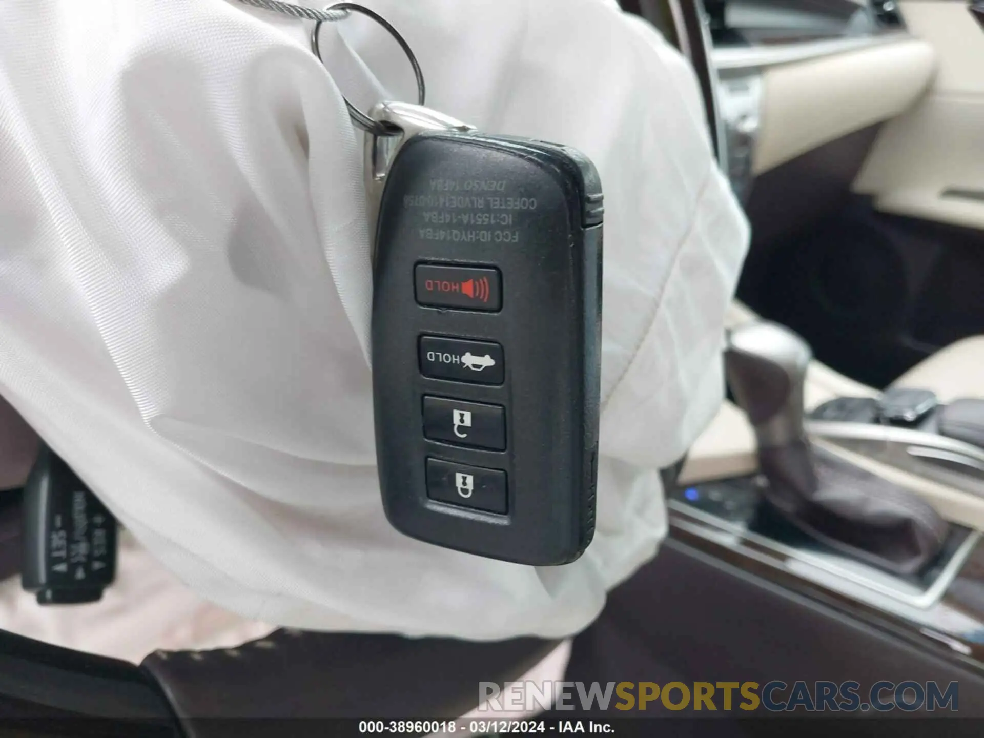 11 Photograph of a damaged car 58ABK1GG9JU105842 LEXUS ES 2018
