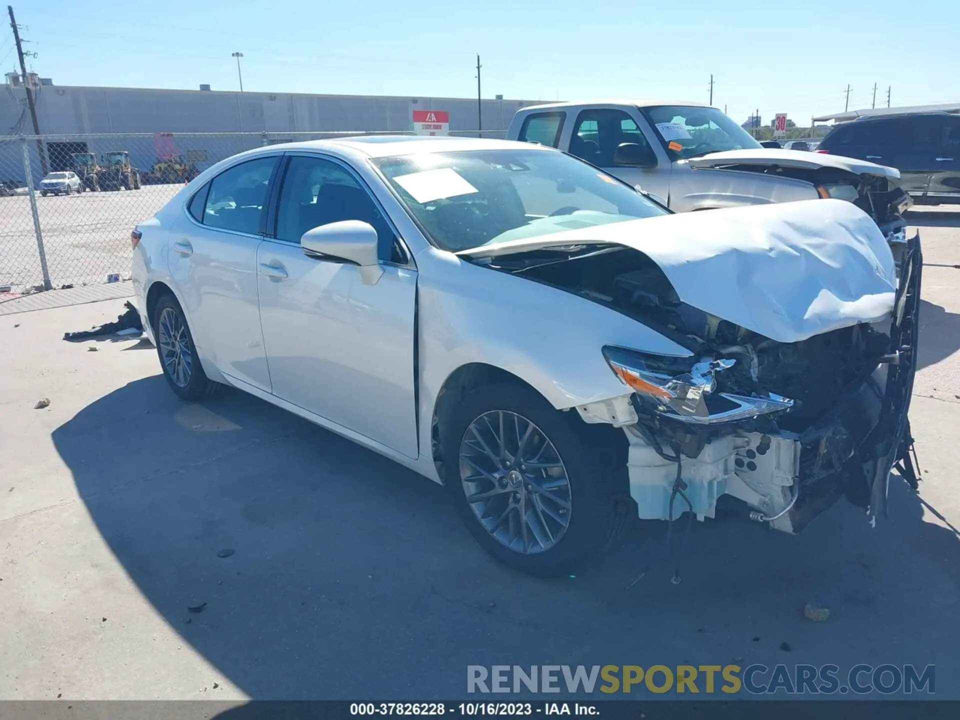 1 Photograph of a damaged car 58ABK1GG9JU114766 LEXUS ES 2018