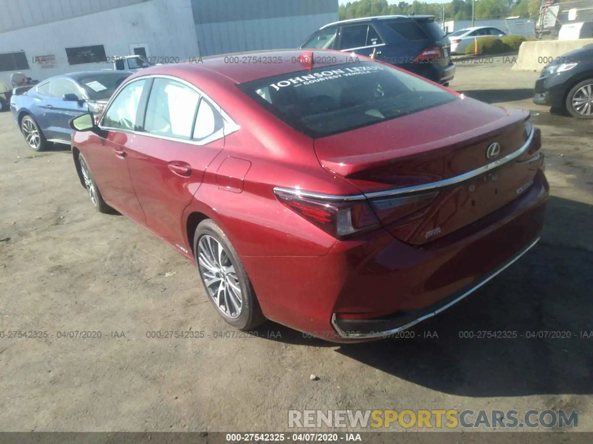 3 Photograph of a damaged car 58AB21B16KU003354 LEXUS ES 2019