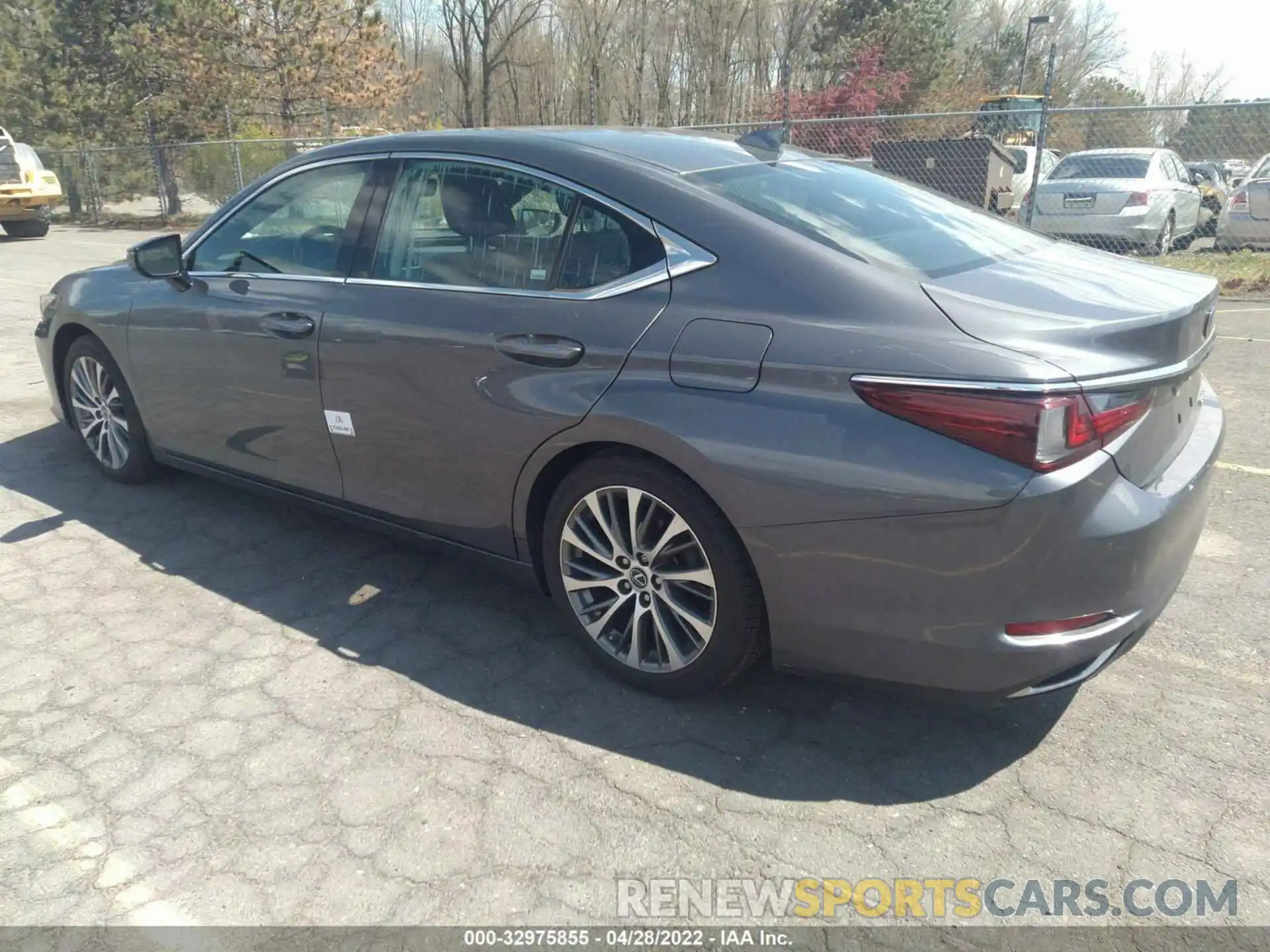 3 Photograph of a damaged car 58ABZ1B10KU010800 LEXUS ES 2019