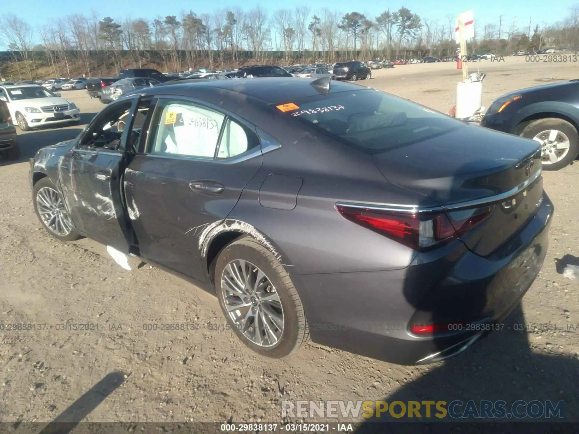 3 Photograph of a damaged car 58ABZ1B10KU042694 LEXUS ES 2019