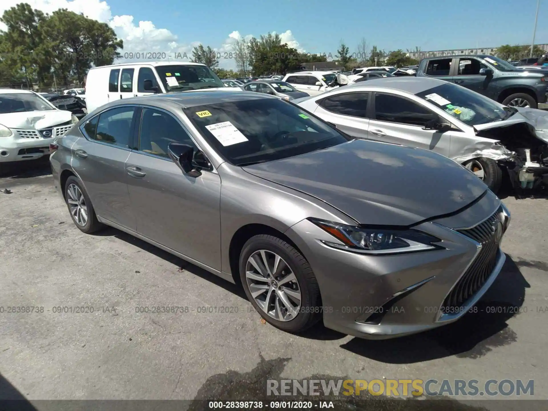 1 Photograph of a damaged car 58ABZ1B10KU050858 LEXUS ES 2019