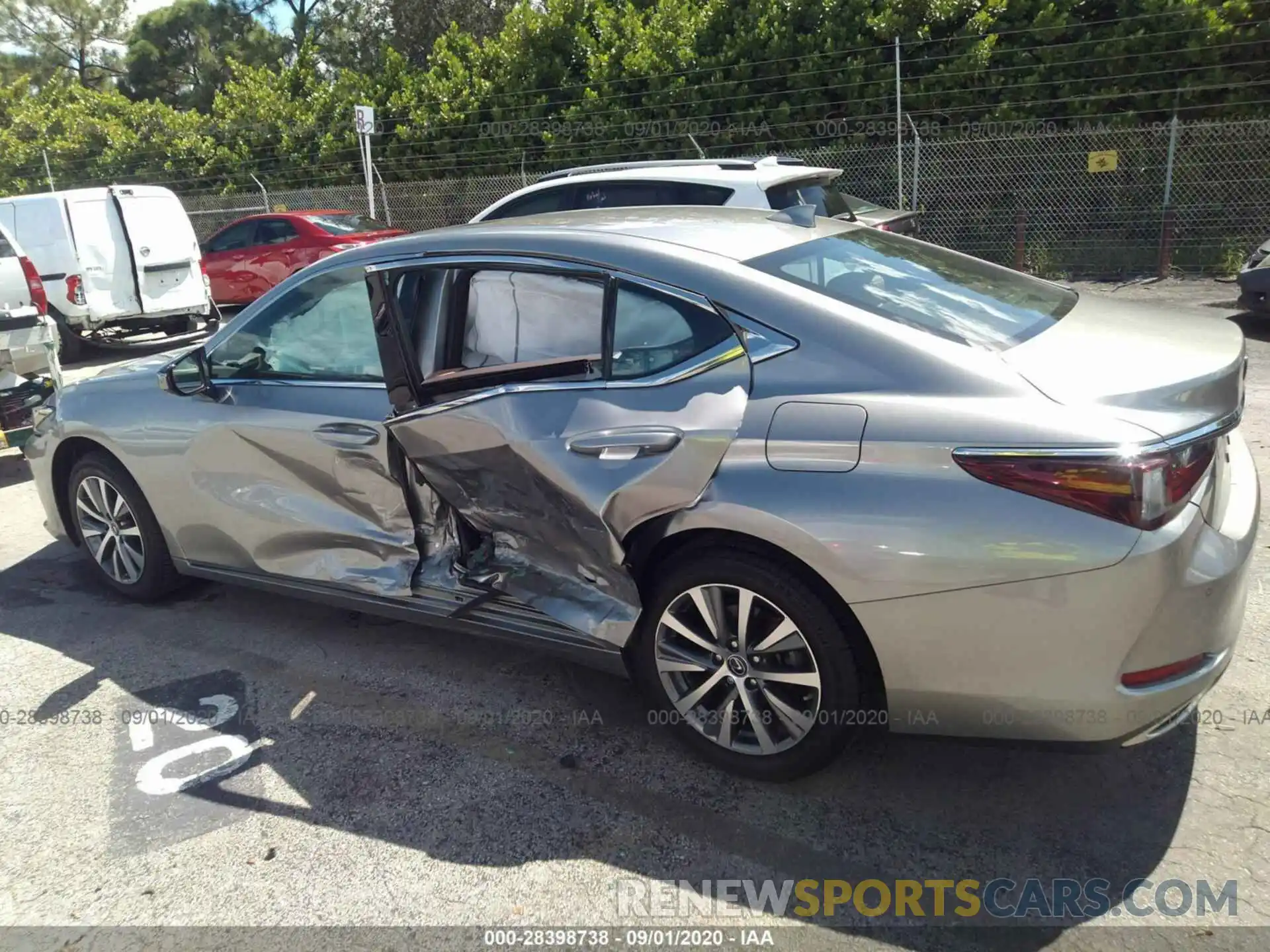 6 Photograph of a damaged car 58ABZ1B10KU050858 LEXUS ES 2019