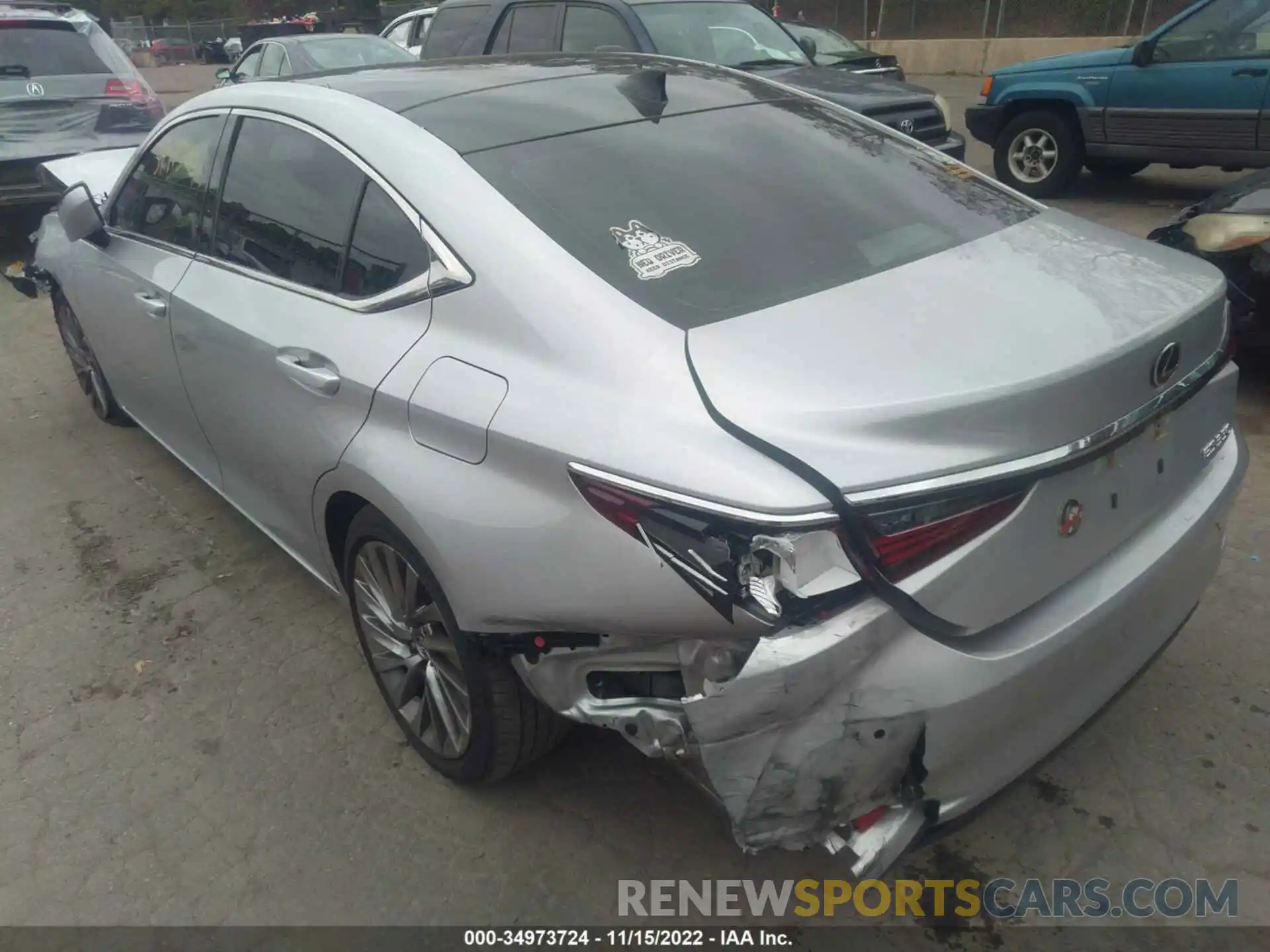 3 Photograph of a damaged car 58ABZ1B11KU001622 LEXUS ES 2019