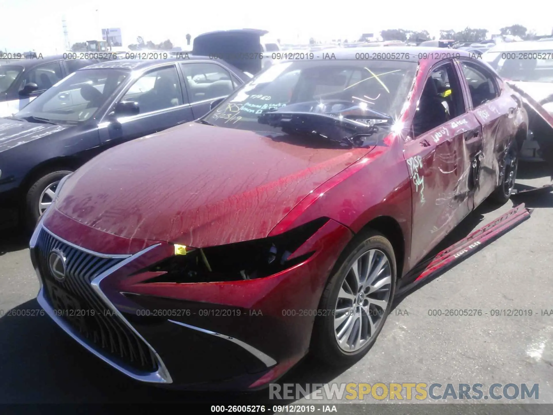 2 Photograph of a damaged car 58ABZ1B11KU002091 LEXUS ES 2019