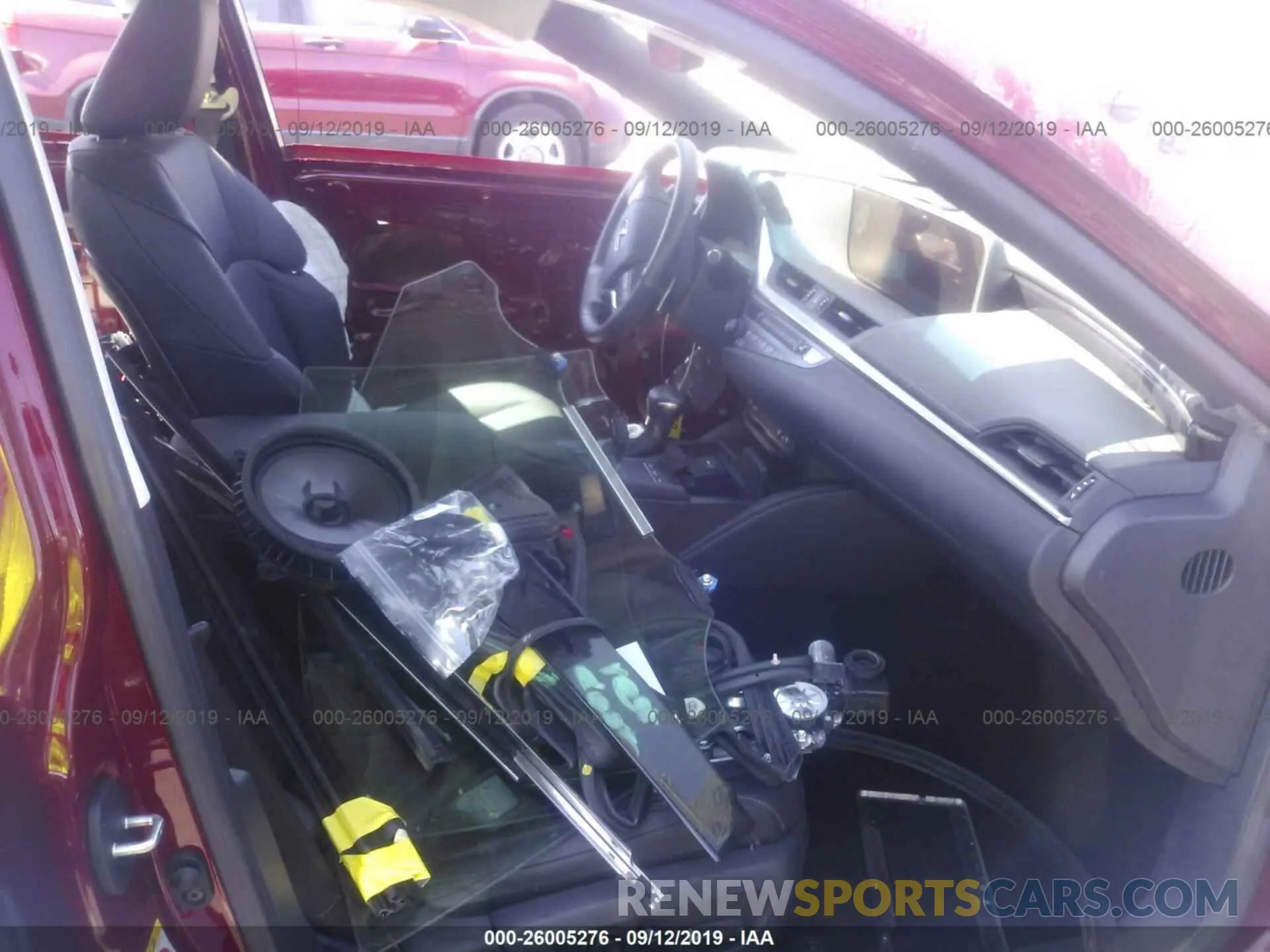 5 Photograph of a damaged car 58ABZ1B11KU002091 LEXUS ES 2019