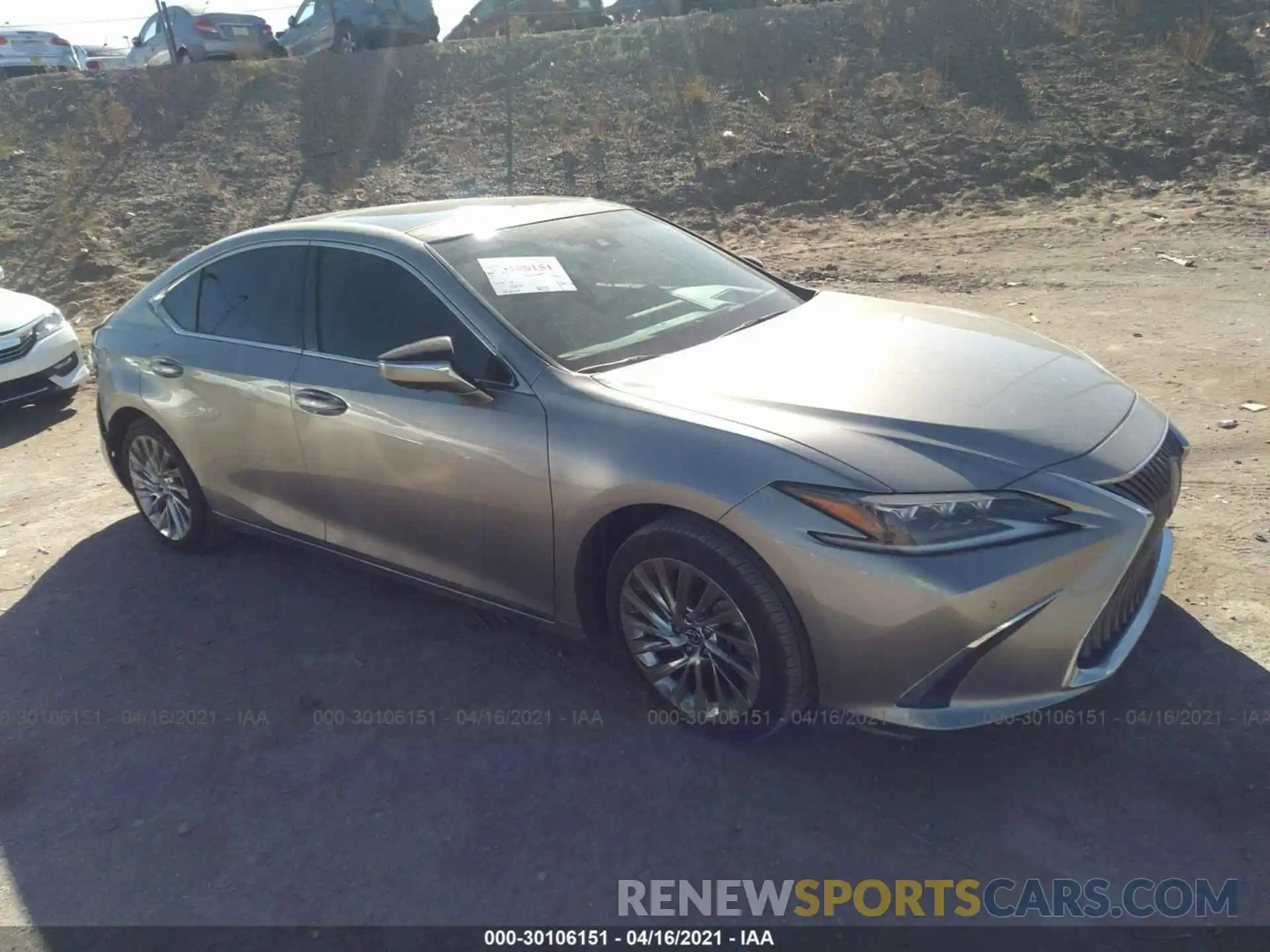 1 Photograph of a damaged car 58ABZ1B11KU027363 LEXUS ES 2019