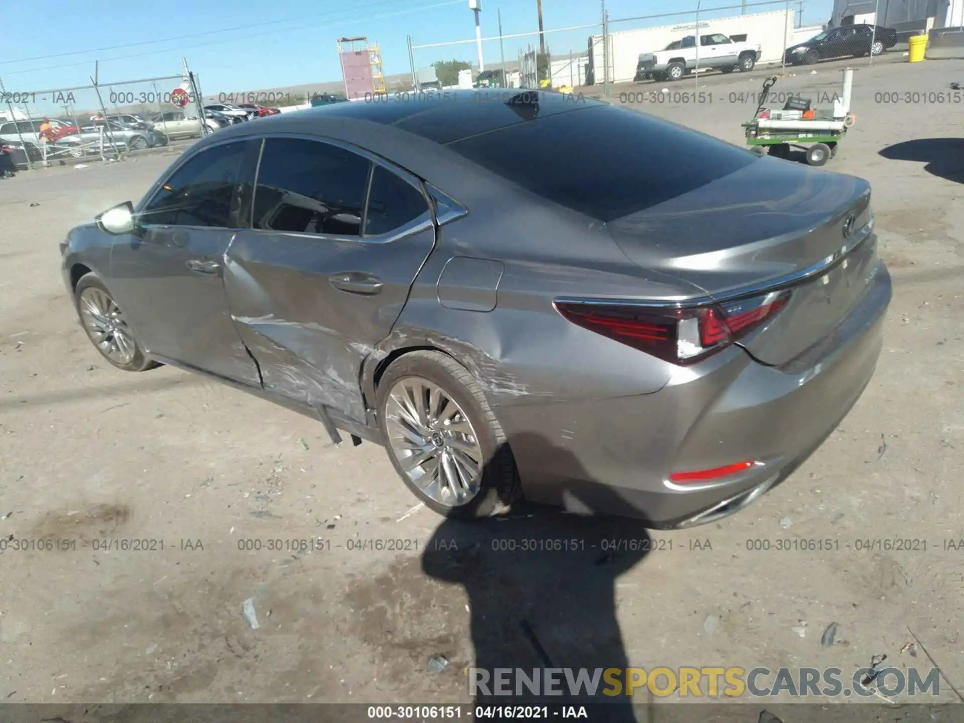 3 Photograph of a damaged car 58ABZ1B11KU027363 LEXUS ES 2019