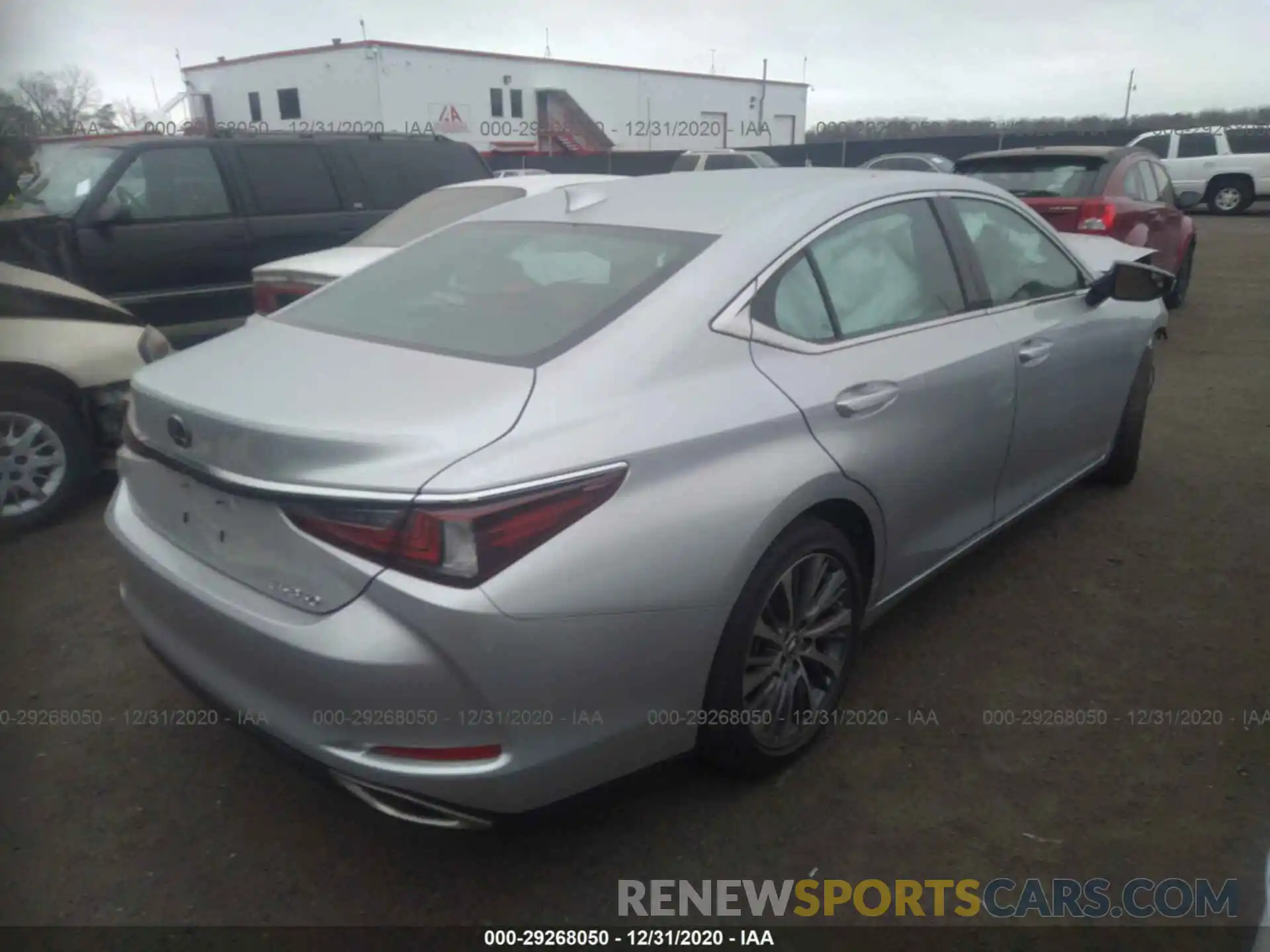 4 Photograph of a damaged car 58ABZ1B11KU033907 LEXUS ES 2019