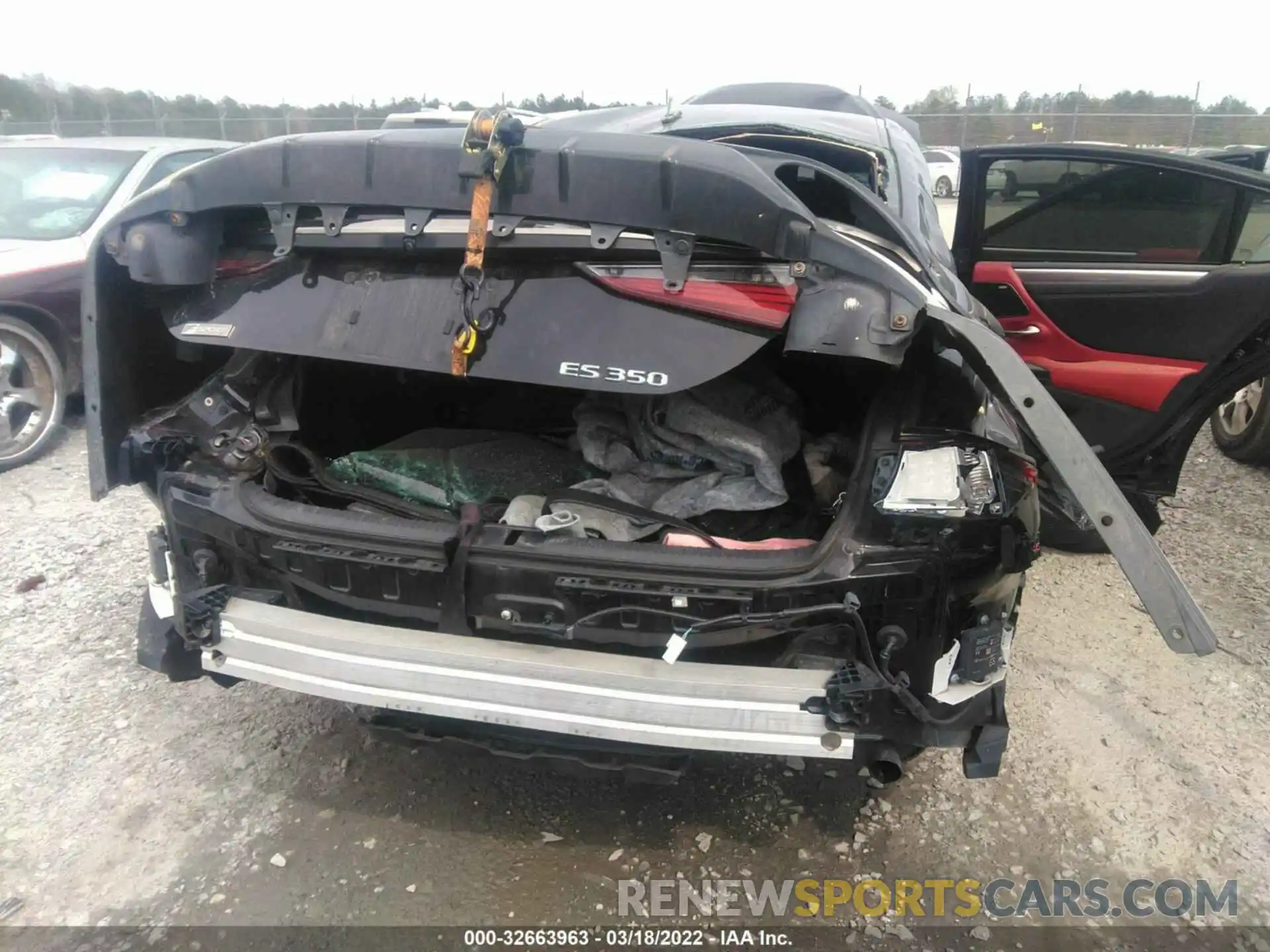 6 Photograph of a damaged car 58ABZ1B12KU006814 LEXUS ES 2019